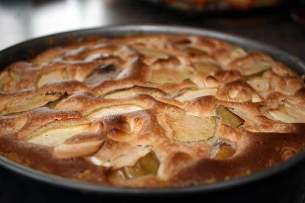 Как испечь шарлотку